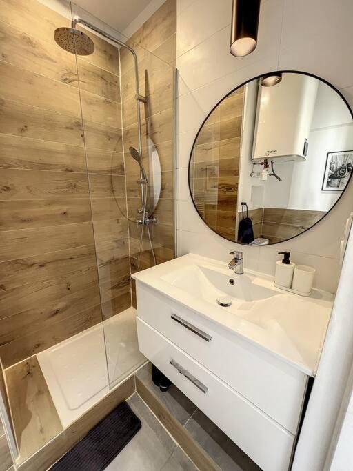 Appartement Lumineux Au Coeur De La Joliette Marseille Extérieur photo